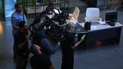 بالصور.. محمد سالم يكشف كواليسه مع «يسرا ونيللي كريم» في مسلسل روز وليلى