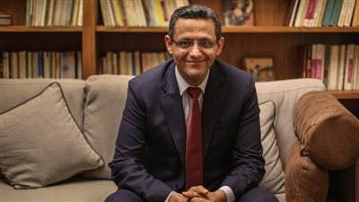 نقيب الصحفيين يرحب بقرارات الوطنية للصحافة بزيادة المرتبات ويطالب بزيادة البدل