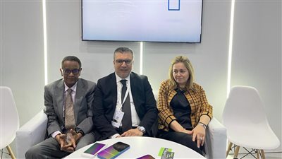 نشاط مكثف لرئيس إذاعات وتليفزيونات التعاون الإسلامي بمعرض مستقبل الإعلام “فومكس