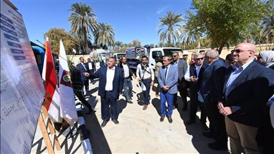وزير الإسكان ومحافظ الوادى الجديد يتفقدان محطة مياه 30 يونيو بطاقة 4800 م3 يومياً لخدمة 8 آلاف نسمة