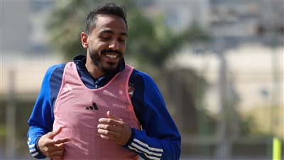 كهربا وكوكا أبرز الغائبين.. استبعاد 10 لاعبين من قائمة الأهلي لمواجهة ميدياما