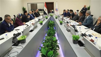 وزير الصحة يوجه بتشديد الرقابة على بنوك الدم