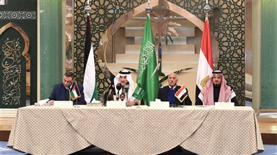 للإفادة من الهدي والأضاحي.. سفير السعودية يُسلم مصر وفلسطين حصتيهما من مشروع المملكة