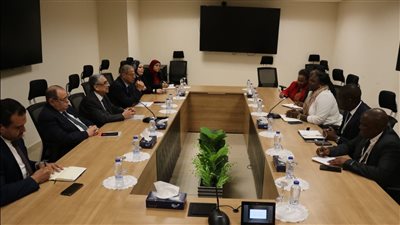 وزير الكهرباء يستقبل الوزير المفوض للطاقة بدولة تنزانيا والوفد المرافق لها لبحث سبل الدعم والتعاون الثنائى