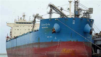 وصول 63 ألف طن قمح روسي اليوم لـ ميناء سفاجا البحري