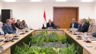 سويلم يتابع إستعدادات أجهزة الوزارة حول تطوير منظومة توزيع المياه