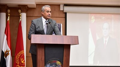 وزير العمل: الوزارة مستمرة في تنفيذ خطتها لدمج ذوي الهمم في سوق العمل 