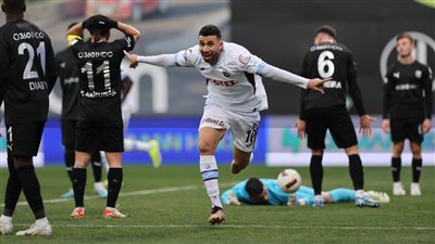 سجل هدفًا.. تريزيجيه يواصل التألق ويقود طرابزون للفوز على بينديك بالدوري التركي