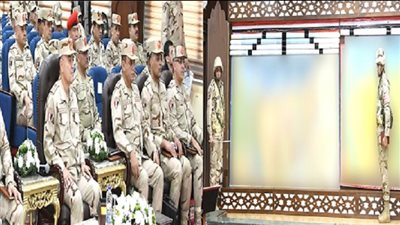 رئيس الأركان يشهد إحدى مراحل مشروع مراكز القيادة الذى ينفذه أحد تشكيلات المنطقة المركزية العسكرية