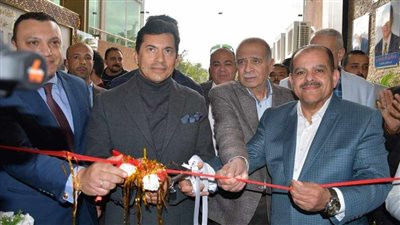 وزير الشباب والرياضة يفتتح عدد من المنشآت داخل نادي جزيرة الورد 