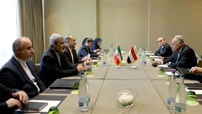 وزير الخارجية يلتقي بنظيره الإيراني على هامش اجتماعات مجلس حقوق الإنسان بجنيف