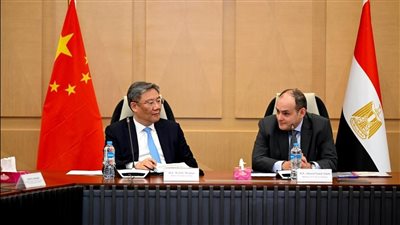 وزير التجارة والصناعة يستقبل نظيره الصيني بمقر الوزارة بالعاصمة الإدارية الجديدة