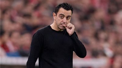 بعد طالب لابورتا.. تشافي يحسم موقفه من البقاء مع برشلونة