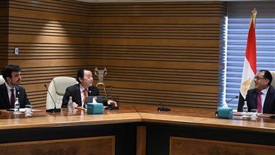 رئيس الوزراء يلتقي مدير عام منظمة الأغذية والزراعة للأمم المتحدة (الفاو)