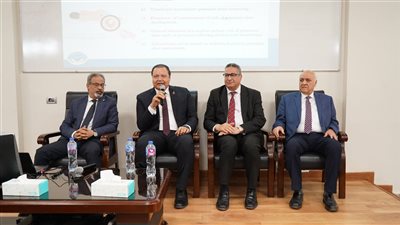 الدكتور أحمد طه يفتتح برنامج تدريبي لمتطلبات الحصول على الاعتماد المبدئي للمنشآت الصحية 