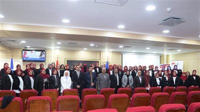 محافظ السويس يشهد ختام برنامج  