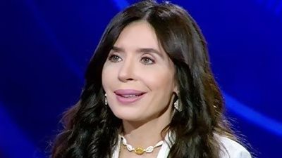 مش بقلل من الراجل.. دينا: رجالة مصر كلها تربية واحدة ست