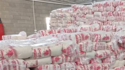 بأحد المخازن.. كشف حقيقة تحميل كميات من السكر داخل سيارة بالقاهرة