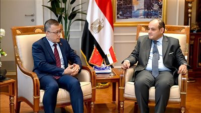 وزير التجارة والصناعة يبحث مع نائب السفير الصيني بالقاهرة ترتيبات إيفاد وفد الوزارة والغرف التجارية والصناعية للعاصمة بكين 