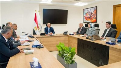 سويلم يتابع موقف أعمال تأهيل الترع خاصة ضمن مراكز مبادرة 