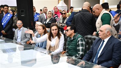 وزير الشباب والرياضة فى جوله تفقدية ويفتتح عدد من المنشآت الشبابية والرياضية بمحافظة البحيرة