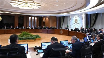 الحكومة تصدر 10 قرارات جديدة 