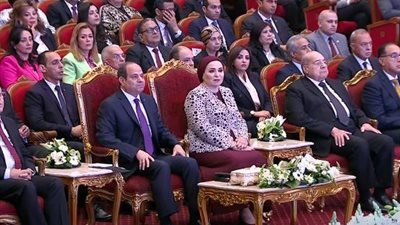 الرئيس يوجه الحكومة بدراسة زيادة مخصصات صندوق دعم الأسرة.. والرجولة مش بالصوت العالى