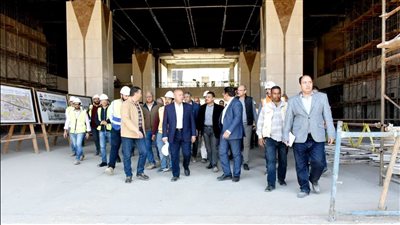 وزير النقل يتابع مشروع الخط الاول من شبكة القطار الكهربائي السريع (العين السخنة -العلمين - مطروح) 