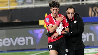تقلص فترة غيابه.. الأهلي يُعلن إجراء إمام عاشور جراحة ناجحة في الكتف