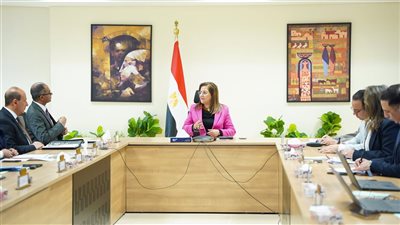 وزيرا التخطيط والإسكان يناقشان مقترح الخطة الاستثمارية لوزارة الإسكان للعام المالي 24/2025