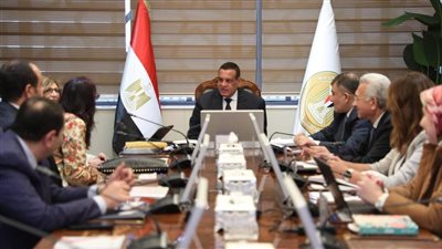 وزير التنمية المحلية يبحث مع وفد هيئة فولبرايت مصر مجالات التعاون المشترك