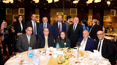 وزيرة الهجرة تشارك في 