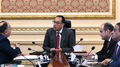 رئيس الوزراء يتابع موقف منظومة رد الأعباء التصديرية