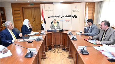 القباج تترأس الاجتماع الأول للجنة الإشرافية المركزية العليا لمشروعات التمكين الاقتصادي بالوزارة