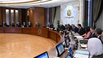 رئيس الوزراء يتقدم بالتهنئة نيابة عن أعضاء الحكومة للرئيس عبد الفتاح السيسي بمناسبة أداء اليمين الدستورية لفترة رئاسية جديدة