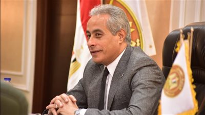 وزير العمل : من 9 إلى 14 أبريل إجازة للعاملين بالقطاع الخاص بمناسبة عيد الفطر