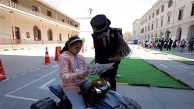 الداخلية تُشارك الأطفال الأيتام الاحتفال بيوم اليتيم بجميع مديريات الأمن 