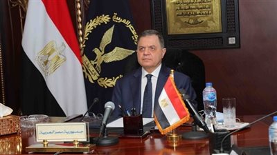 وزير الداخلية يهنئ الرئيس السيسي بمناسبة عيد الفطر المبارك