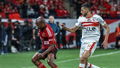 بالأسماء.. تعرف على معلقي مباراة القمة بين الأهلي والزمالك في الدوري