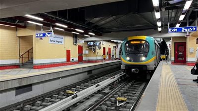 النقل تعلن مواعيد التشغيل اليومى لخطوط مترو الأنفاق الثلاثة و القطار الكهربائي الخفيف