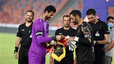 محمد الشناوي رقم 1 في مصر.. عبد المنصف: شوبير الأحق بحراسة المنتخب