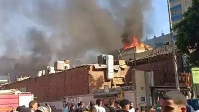 دمر 65 محلًا.. أول توجيه حكومي بشأن حريق مول تجاري في أسوان
