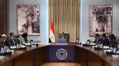 رئيس الوزراء: الدولة حريصة على إتاحة الدعم للمُصنعين والمصدرين
