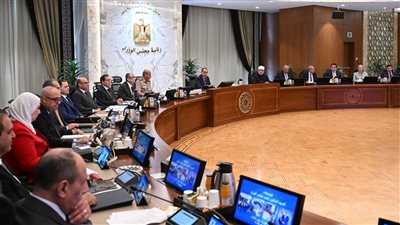 رئيس الوزراء يتابع موقف تدقيق اعداد اللاجئين والتكلفة التي تتحملها الدولة من خدمات لرعايتهم