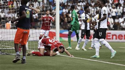 شوط الفرص الضائعة.. التعادل يحسم النصف الأول من مباراة الأهلي ومازيمبي