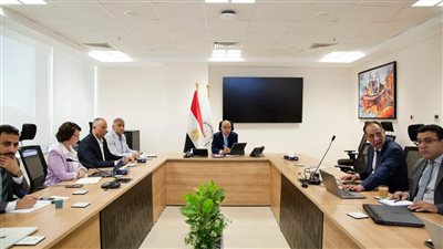 وزير الري يتابع موقف الدراسة البحثية بشأن تبطين الترع بإستخدام مواد صديقة للبيئة