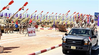 وزير الدفاع يشهد إجراءات التفتيش ورفع الكفاءة القتالية لوحدات مدفعية الرئاسة العامة بنطاق المنطقة المركزية العسكرية