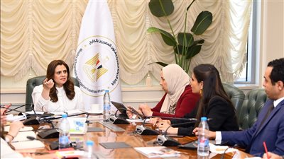 وزيرة الهجرة تستعرض تقريرا عن منجزات المركز المصري الألماني للوظائف وإعادة الإدماج