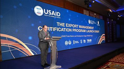 وزير التجارة والصناعة يستعرض جهود الدولة المصرية للنهوض بمعدلات الصادرات المصرية 