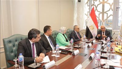 وزير التربية والتعليم يعقد اجتماعًا مع لجنة من قيادات الوزارة لتطوير وتفعيل سبل تحقيق ضمان الجودة التعليمية